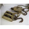 Image 4 : Vintage Wooden Block & Tackle