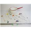 Image 1 : Assorted Glass Stir Sticks - Porcelain Pot