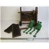 Image 1 : Home Made Yarn Making Machine - (2) Wooden Folk Art Frogs (missing an arm)