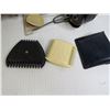 Image 2 : Ronson Roto Motorized Shoe Shine Kit (powers on) - Hair Cutters