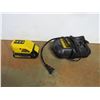 Image 2 : DeWalt Heated Work Wear (size XXL) (untested) Battery w/Charger