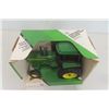 Image 2 : ERTL John Deere Model 4255 Row Crop Tractor Die Cast in Box Scale 1:16