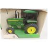 Image 5 : ERTL John Deere Model 4255 Row Crop Tractor Die Cast in Box Scale 1:16