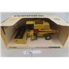 Image 1 : ERTL New Holland Combine Die Cast in Box Scale 1:32 