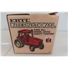 Image 4 : ERTL International Model 5488 All Wheel Drive Tractor Die Cast in Box Scale 1:16