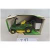 Image 1 : ERTL John Deere Rear Engine Riding Mower Die Cast in Box Scale 1:12 