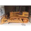 Image 2 : ERTL Case Model 1550 Industrial Dozer Die Cast in Box Scale 1:16