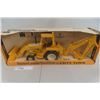Image 1 : ERTL International Harvester Industrial Tractor Loader Back Hoe Die Cast in Box Scale 1:16