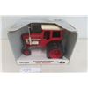 Image 1 : ERTL International Model 1468 Tractor Die Cast in Box Scale 1:16