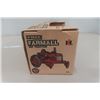 Image 4 : ERTL International Harvester Farmall Model 350 Tractor Die Cast in Box Scale 1:16