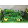 Image 2 : Spec Cast John Deere Lindeman Crawler Die Cast in Box Scale 1:16