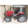 Image 2 : ERTL Massey Fergusson Model 3070 4 Wheel Drive Tractor Die Cast in Box Scale 1:16