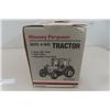 Image 4 : ERTL Massey Fergusson Model 3070 4 Wheel Drive Tractor Die Cast in Box Scale 1:16