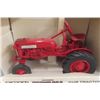 Image 2 : ERTL McCormick Farmall Cub Tractor Die Cast in Box Scale 1:16
