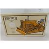 Image 4 : ERTL John Deere Model 420 Crawler Collectors Edition Die Cast in Box Scale 1:16 