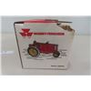 Image 3 : Spec Cast Massey Fergusson/Massey Harris Challenger Tractor Die Cast in Box Scale 147