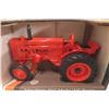 Image 2 : ERTL 1947 John Deere Model MI Tractor in Orange Die Cast in Box Scale 1:16