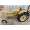 Image 2 : ERTL Cockshutt Model 560 Tractor 'National Farm Toy Museum' Die Cast in Box Scale Not Listed 