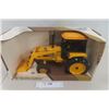 Image 1 : ERTL John Deere Model 2755 Industrial Tractor with Front Loader Die Cast in Box Scale 1:16