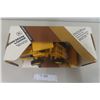 Image 2 : ERTL John Deere Industrial Loader Die Cast in Box Scale 1:16