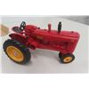 Image 3 : ERTL Massey Harris Model 33 Tractor 'Toy Farmer Edition' Die Cast in Box Scale Not Listed 