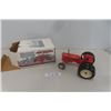 Image 1 : ERTL Allis Chalmers Model D19 Diesel Tractor '1990 Minnesota State Fair Edition' Die Cast in Box Sca