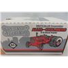 Image 5 : ERTL Allis Chalmers Model D19 Diesel Tractor '1990 Minnesota State Fair Edition' Die Cast in Box Sca