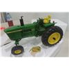 Image 3 : ERTL Precision Series John Deere Model 4220 Power Shift Tractor Die Cast in Box Scale 1:16