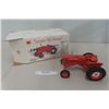 Image 1 : Spec Cast Allis Chalmers Model D14 Tractor '1989 Summer Toy Festival' Die Cast in Box Scale 1:16