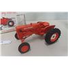 Image 2 : Spec Cast Allis Chalmers Model D14 Tractor '1989 Summer Toy Festival' Die Cast in Box Scale 1:16