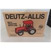Image 5 : ERTL Deautz Allis Model 8010 Tractor Die Cast in Box Scale 1:16