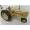 Image 2 : ERTL Cockshutt Model 570 Tractor 'National Farm Toy Museum' Die Cast In Box Scale Not Listed 