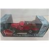 Image 2 : 3 Liberty Classics Canadian Tire Truck Banks Scale 1:24 - 1938 Studebaker, 1939 Chevrolet, 1947 Inte