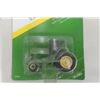 Image 5 : 4 ERTL John Deere Tractors on Cards Die Cast Scale 1:64 - Model D, Model 360, 2 Model 7800