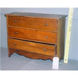 THREE DRAWER DOLL'S DRESSER