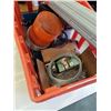 Image 2 : BOX OF CORDLESS DRILL, ROTATING LIGHT, FASTENERS AND MORE