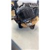Image 8 : 2 BATTERY JUMP PACKS AND GASPOWERED BLOWER AS FOUND