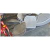Image 2 : 4 REPLACEMENT ALUMINUM PROPS 24" AND 1 - 36" PROP