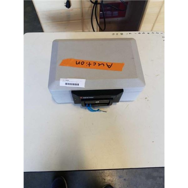 SENTRY 1100 FIRE SAFE WITH KEY