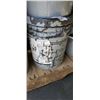 Image 2 : 15 GALLONS OF LV201405 BLACKSMITH APPLICATION LIQUID