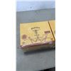 Image 2 : 3 SEALED BOXES OF HORNET CONE ROLLING PAPERS
