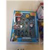 Image 2 : WILD KRATTS HEROS AND VILLIANS, ELECTRIC BALLOON PUMP AND DINO FILLED EASTER EGGS