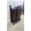 Image 2 : FOLDING EASEL WITH WATERCOLOR PAINTS