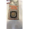 Image 2 : GRETZKY COLLECTION- #1 ISSUE HOCKEY BECKETT, 1983 GRETZKY DOLLAR, GRETZKY BOOK BY JIM TAYLOR