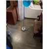 Image 2 : 5 ARM MULTICOLOR FLOOR LAMP