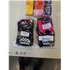 Image 2 : 5 NEW MAVIKS HAND WRAPS AND 2 PAIRS WORK OUT GLOVES