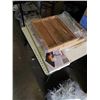 Image 3 : 3 BAMBOO CUTLERY TRAYS AND BATHTUB TRAY