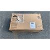 Image 2 : DISNEY MINNI MOUSE 4-PIECE ROOM IN A BOX - RETAIL $299