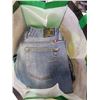 Image 2 : LOT OF LADIES JEANS 8PAIRS TOTAL