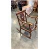 Image 2 : VINTAGE ROCKING CHAIR